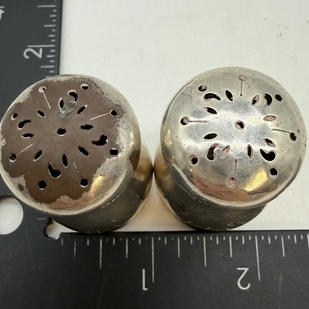 Gorham Sterling Silver Salt Pepper Shakers 2500 Victorian Beaded Set of 2 worn